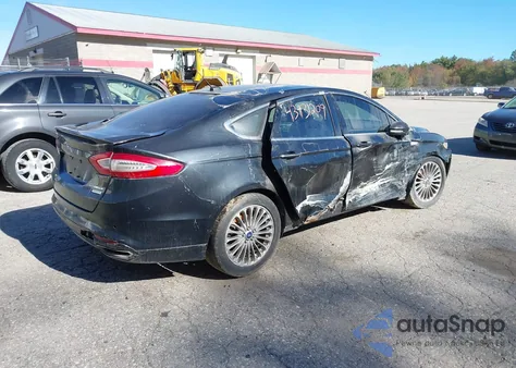 2013 Ford Fusion Titanium z USA, uszkodzony, nr VIN 3FA6P0K98DR311303